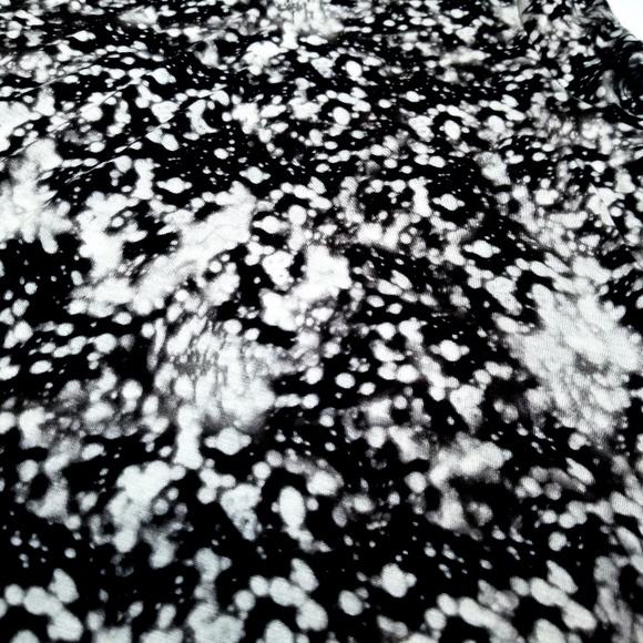 Simply Vera Vera Wang Black & White Top - Picture 4 of 8